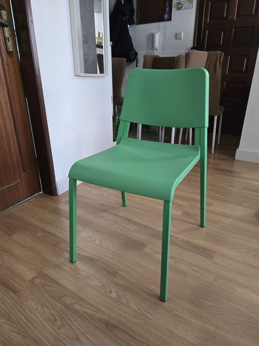 CADEIRA IKEA verde