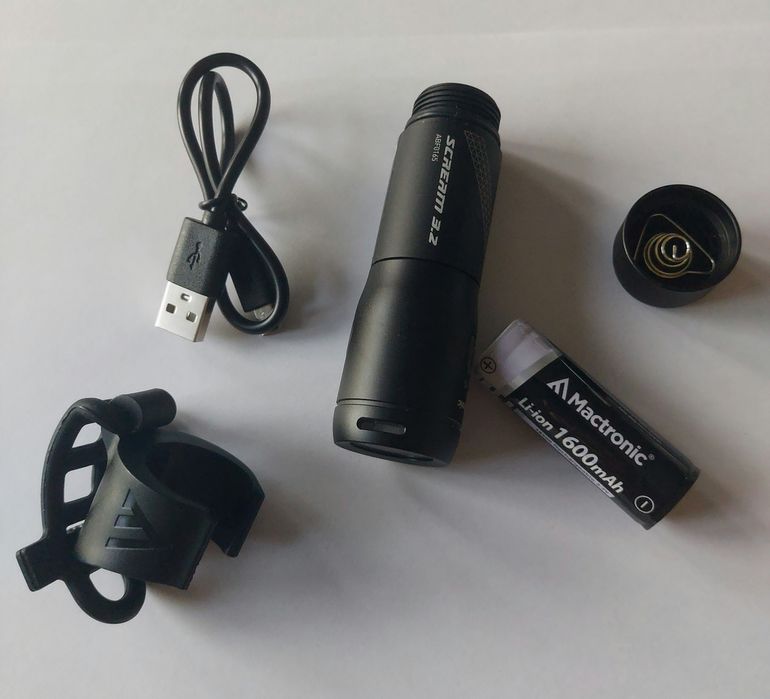 Lampka rowerowa 600 lumenów wodoszczelna akumulatorowa latarka ręczna