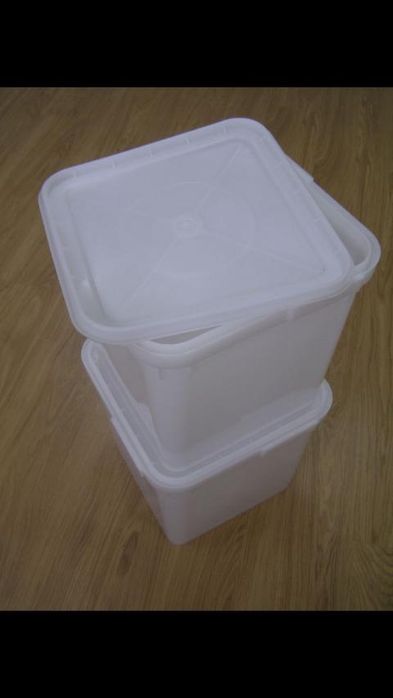 Ящик пластиковий виробник