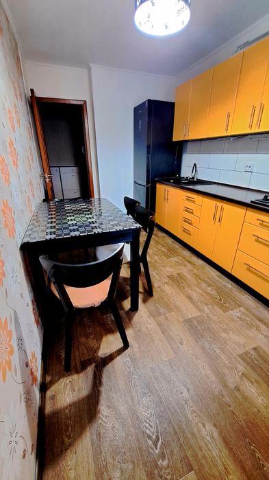 Продаж 3 кім.кв на Митниці