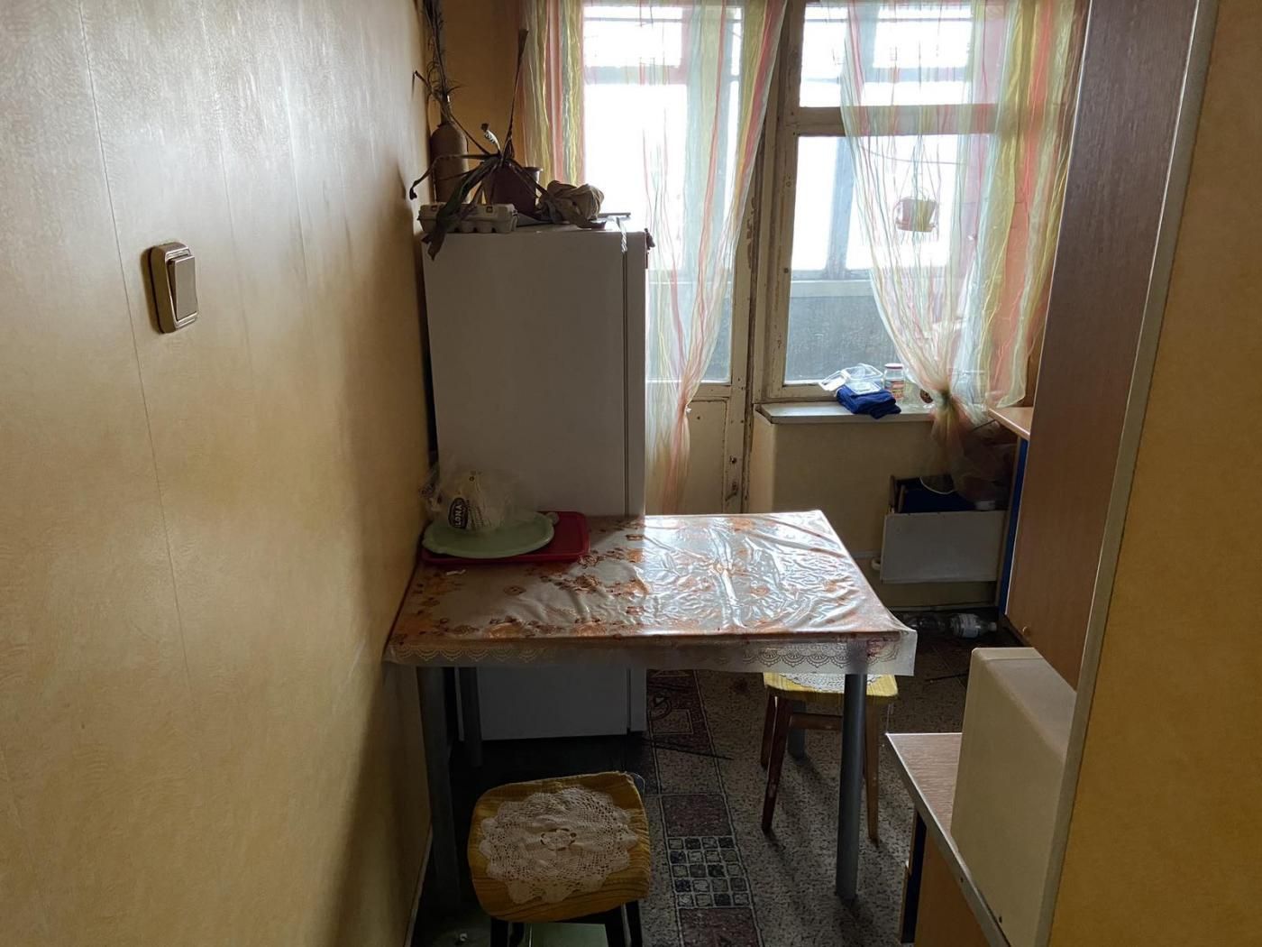 Продам 1-к. гостинку Донец. Ш., 10, Лев.берег Фрунз.ж/м, Днепр