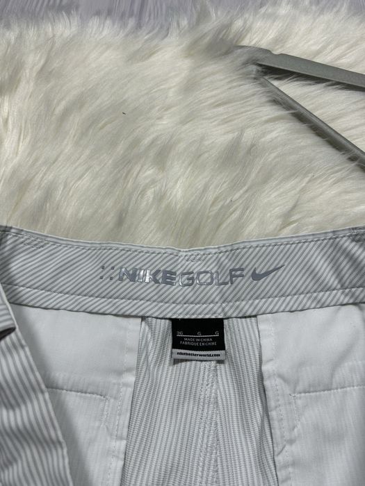 Nike Golf White Stripped шорти з класичним дизайном Оригінал Розмір 36