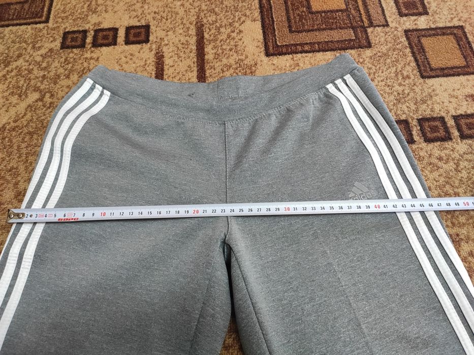 Спортивный костюм женский