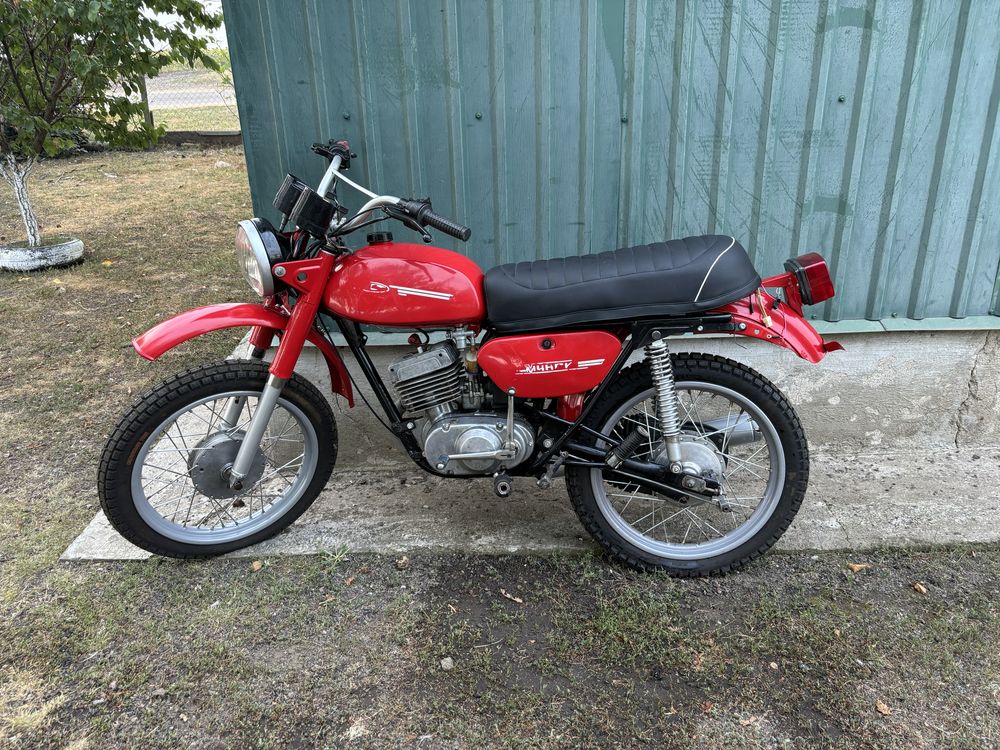 Мотоцикл Мінськ 1990