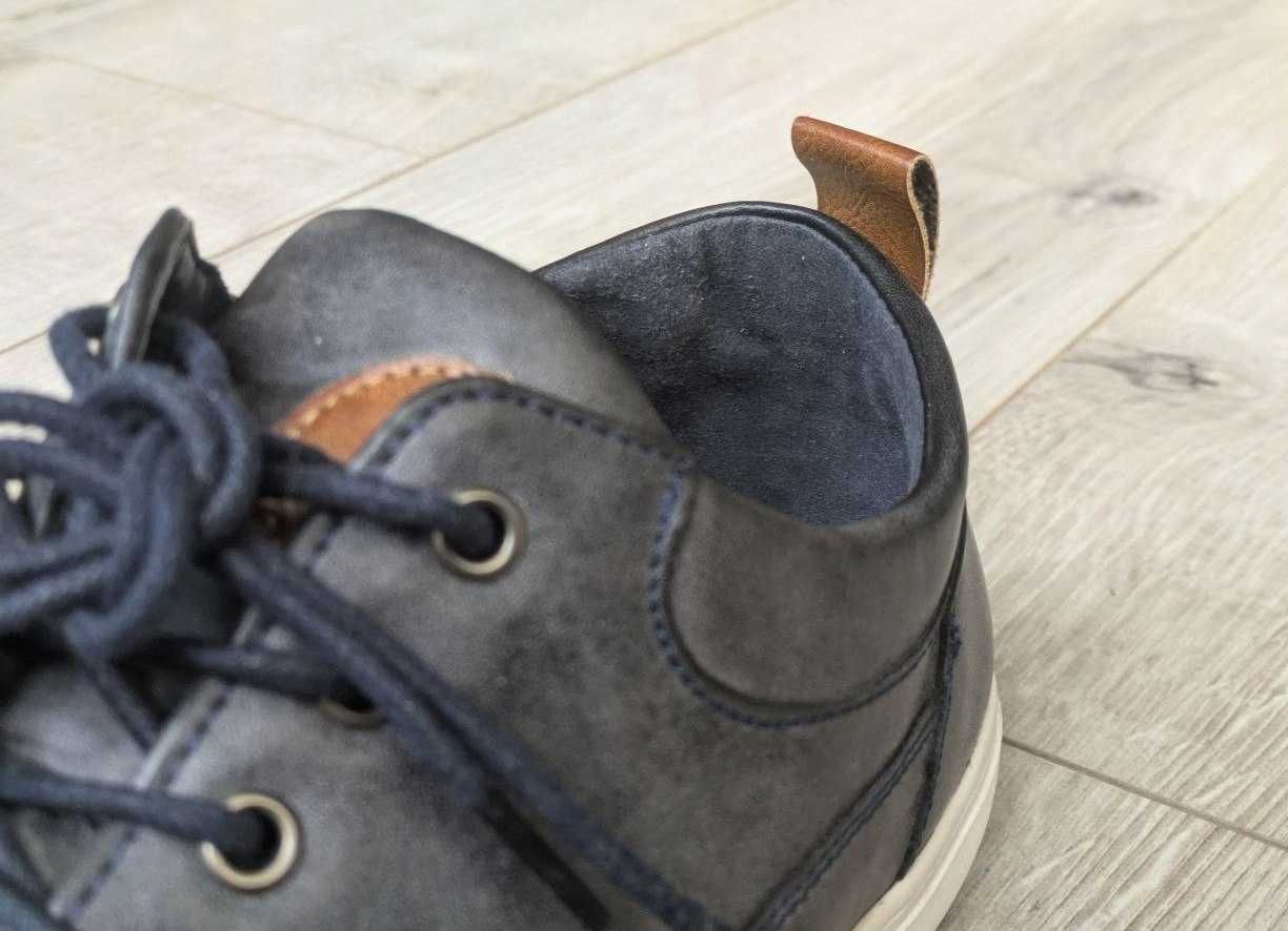 Чоботи мокасіниі чоловічі Bata р42