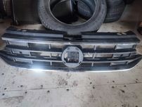 Grill Tiguan atrapa