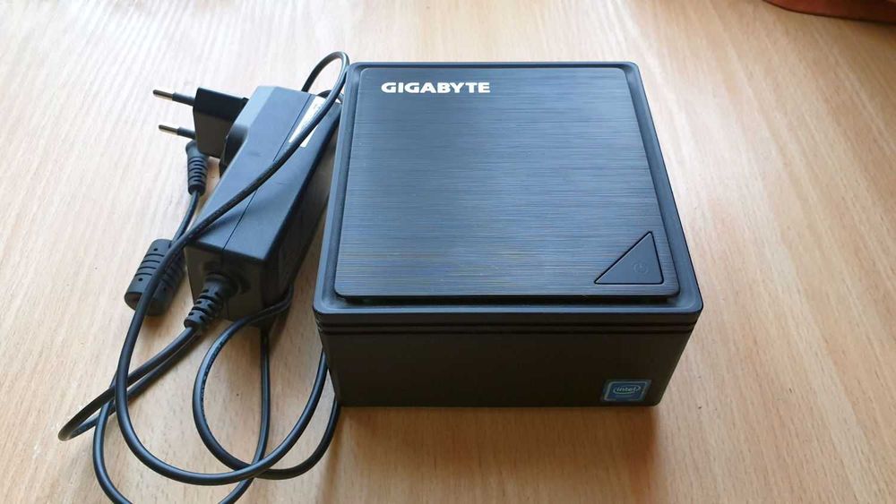 Komputer Gigabyte BRIX CPU N3350 4GB 250GB HDD Wi-Fi