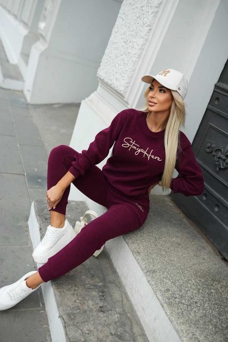 Dres damski w kolorze bordo