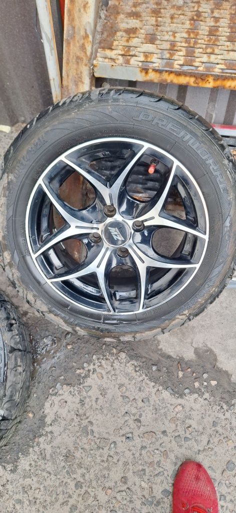 Продам титаны 4×100×r14