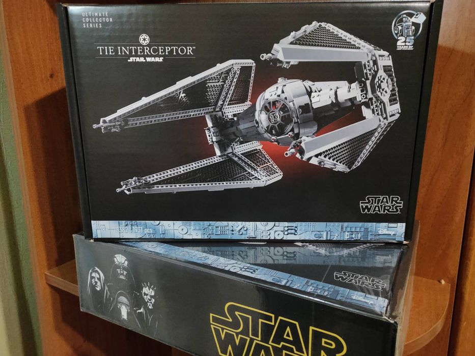 Конструктор винищувача Star Wars: TIE Interceptor 1931 деталей (75382)