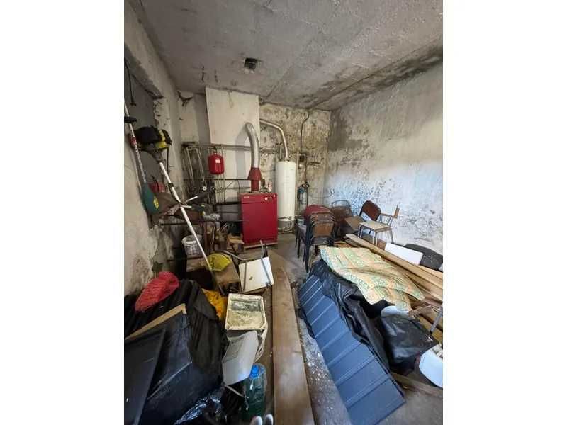 ПРОДАЖ - Громадська будівля - Гуртожиток, площею 432 кв.м. c. Загаття