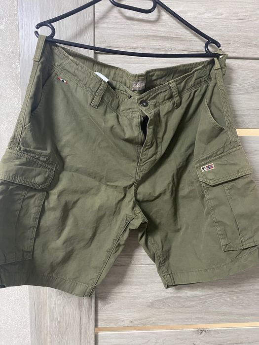 Ідеальні шорти брендової фірми