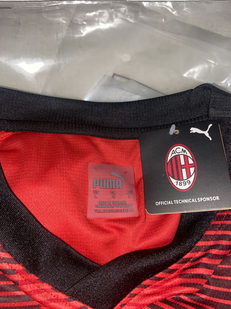 Camisola AC Milan Temporada 23/24