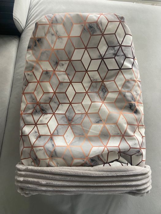 Kokon dla kota ręcznie szyty od Madlen