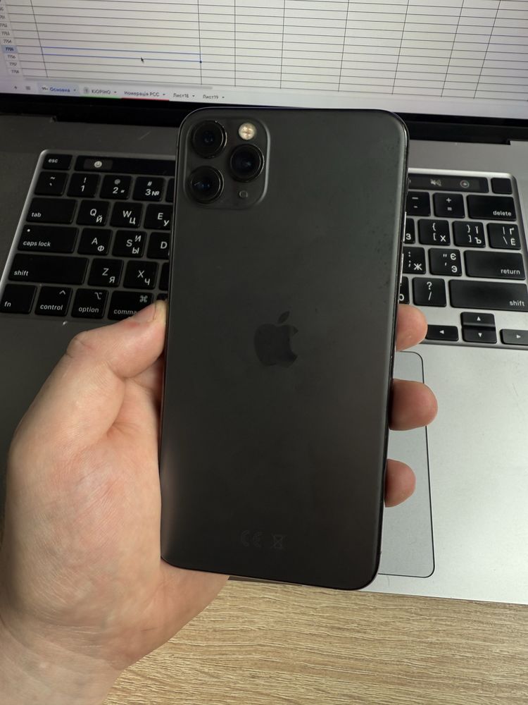 Iphone 11 pro max акб100% у відміному стані