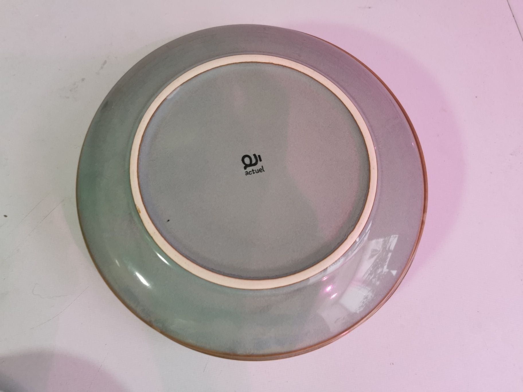 Продам тарілки 20 см діаметр