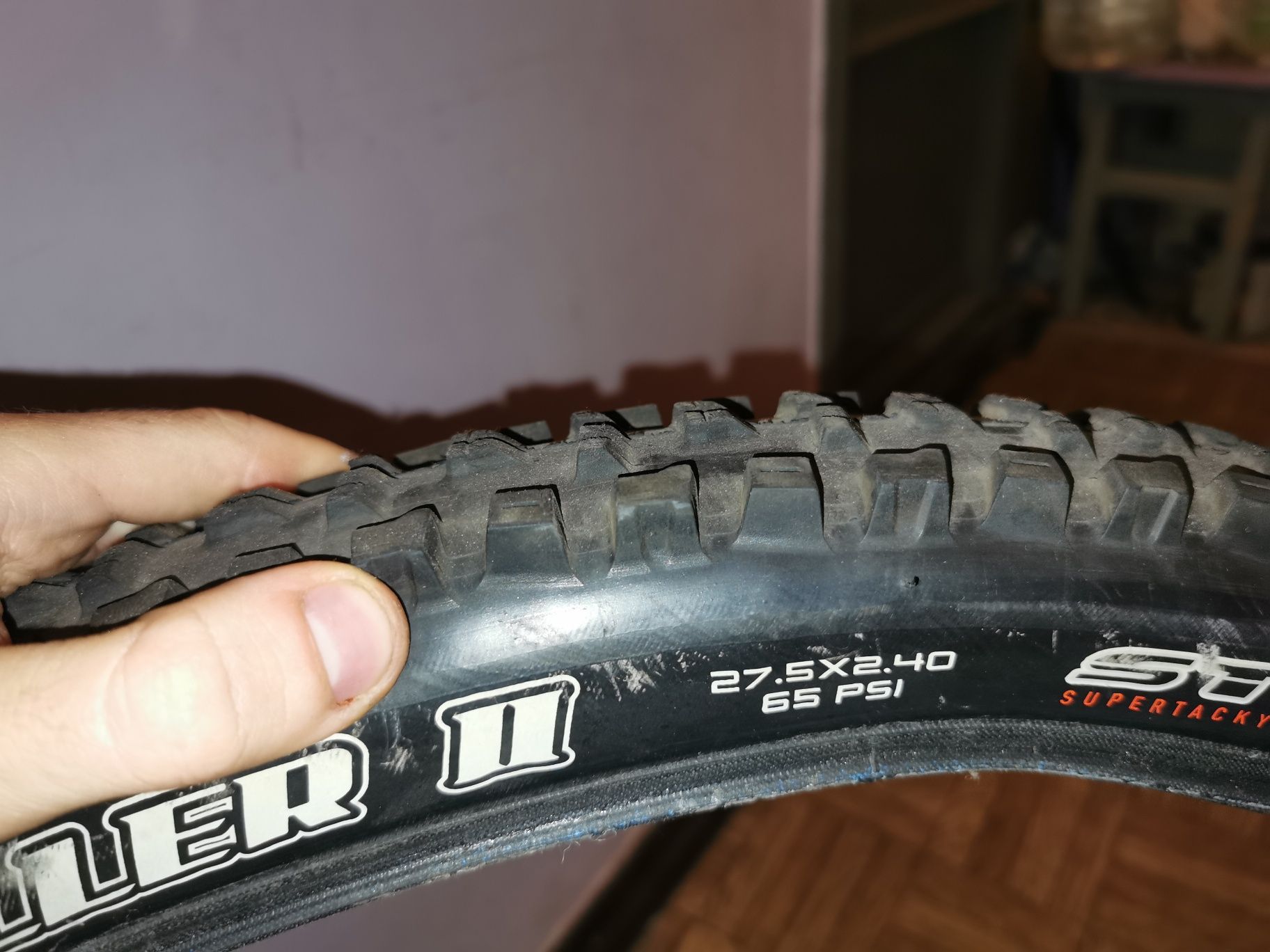 Переднее колесо втулка shimano, maxxis high roller 2. 27.5