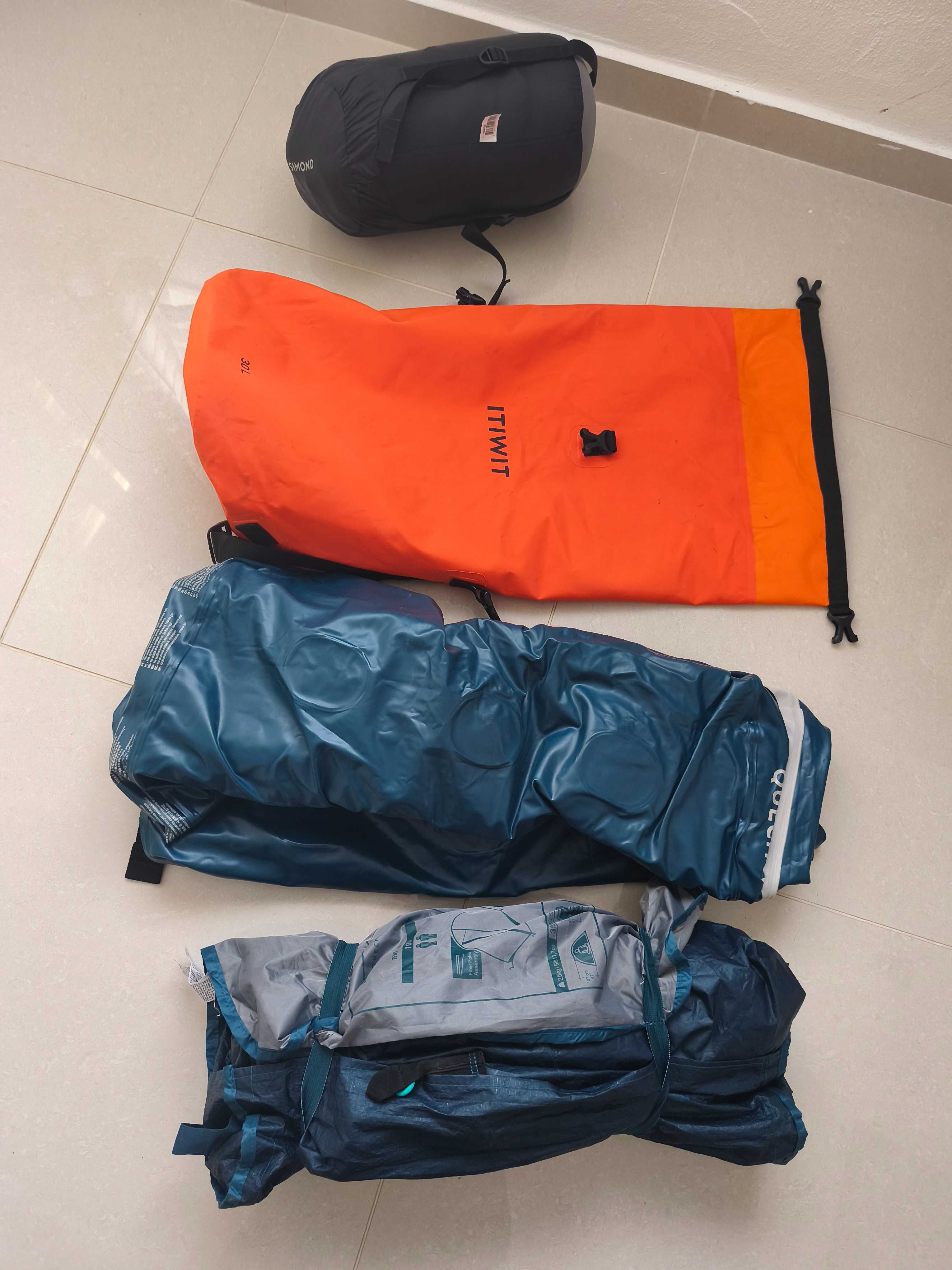 'PACK' Campismo, tenda 2 pessoas, saco cama, colchao insuffavel,drybag