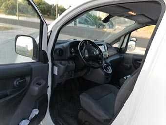 Carrinha Nissan e-200