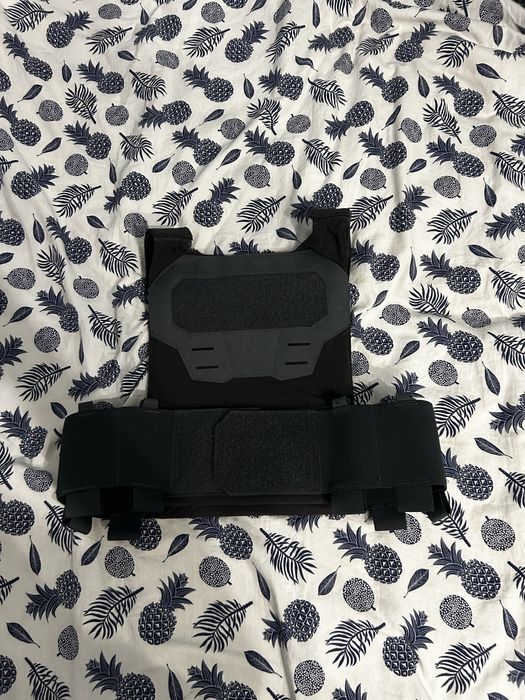 Kamizelka do skrytego noszenia wkladow balistycznych firmy condor