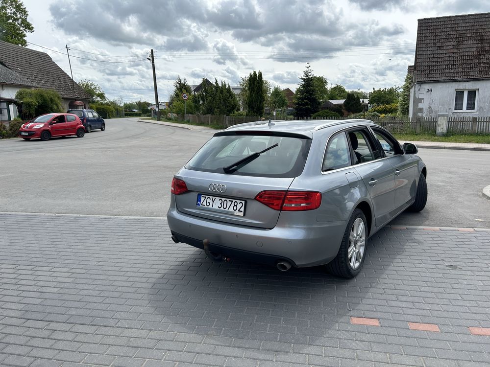 Sprzedam Audi A4b8 3.0 tdi 240 km
