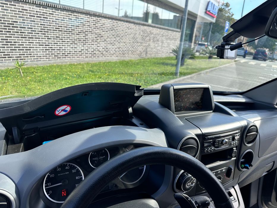 Pegeuot Partner 1.6hdi  AUTOMÁTICA