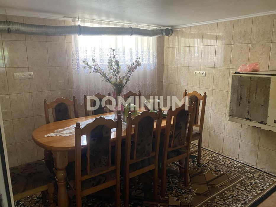 Продається будинок у мальовничому селі