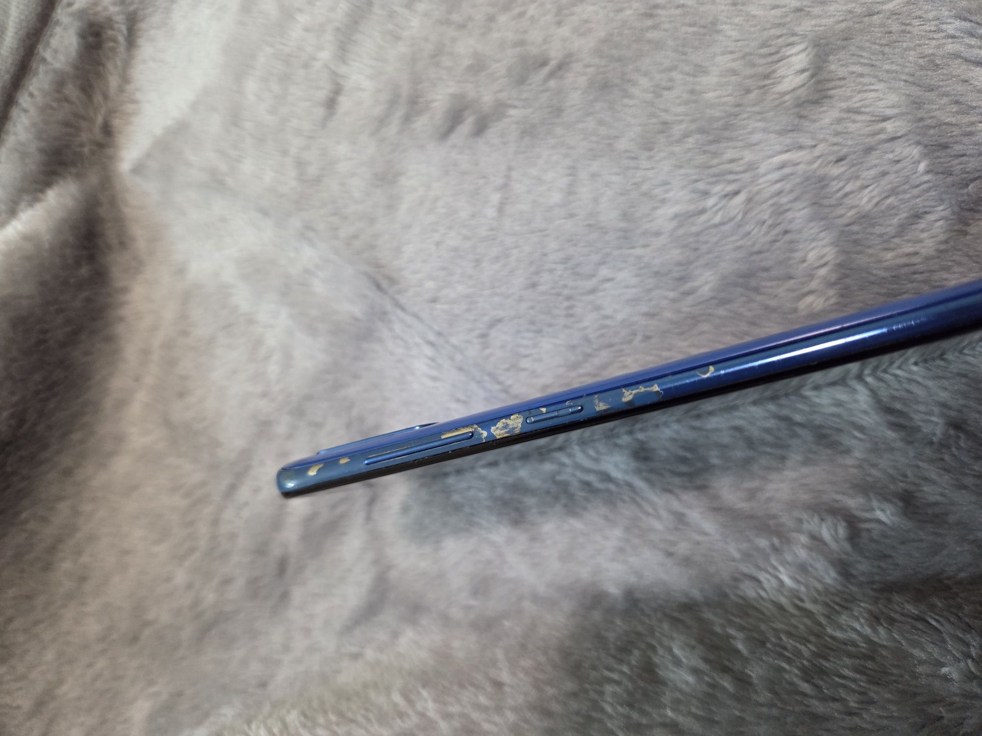 Мобільний телефон Samsung A50 4/64 2 sim Опис!