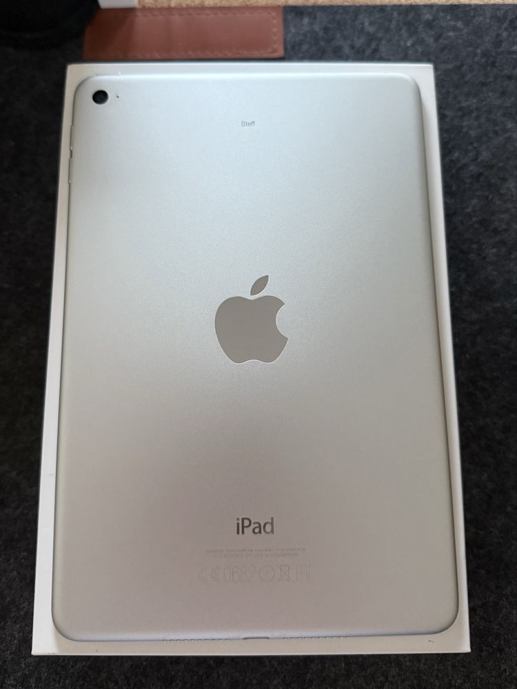 iPad Mini 4 128 GB srebrny