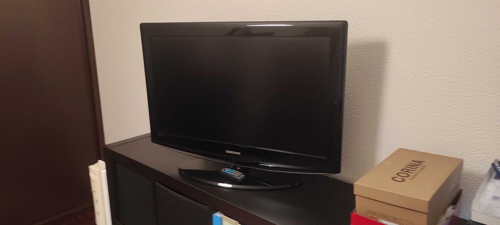 TV Samsung com 31,5 polegadas de ecrã