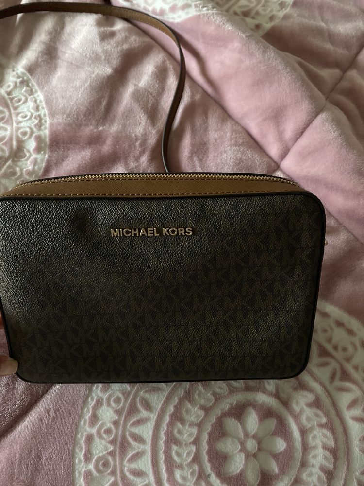 Carteira tiracolo Michael Kors