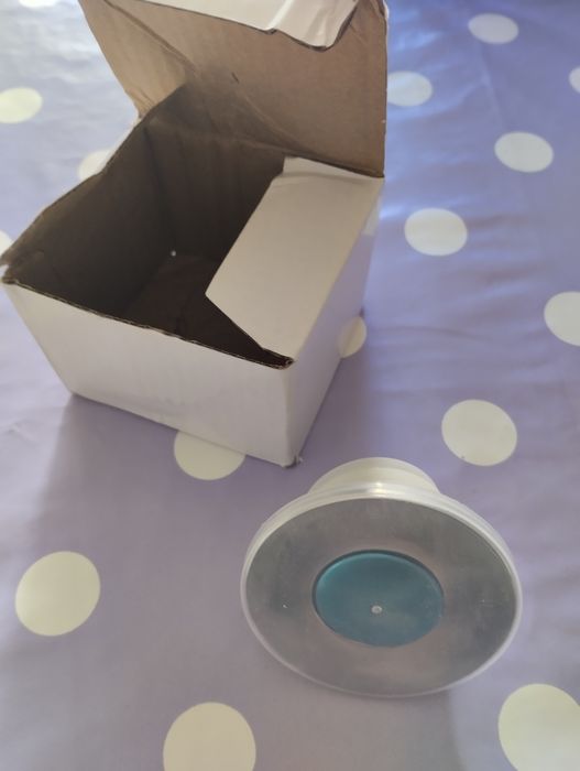 Tampa universal para lavatórios