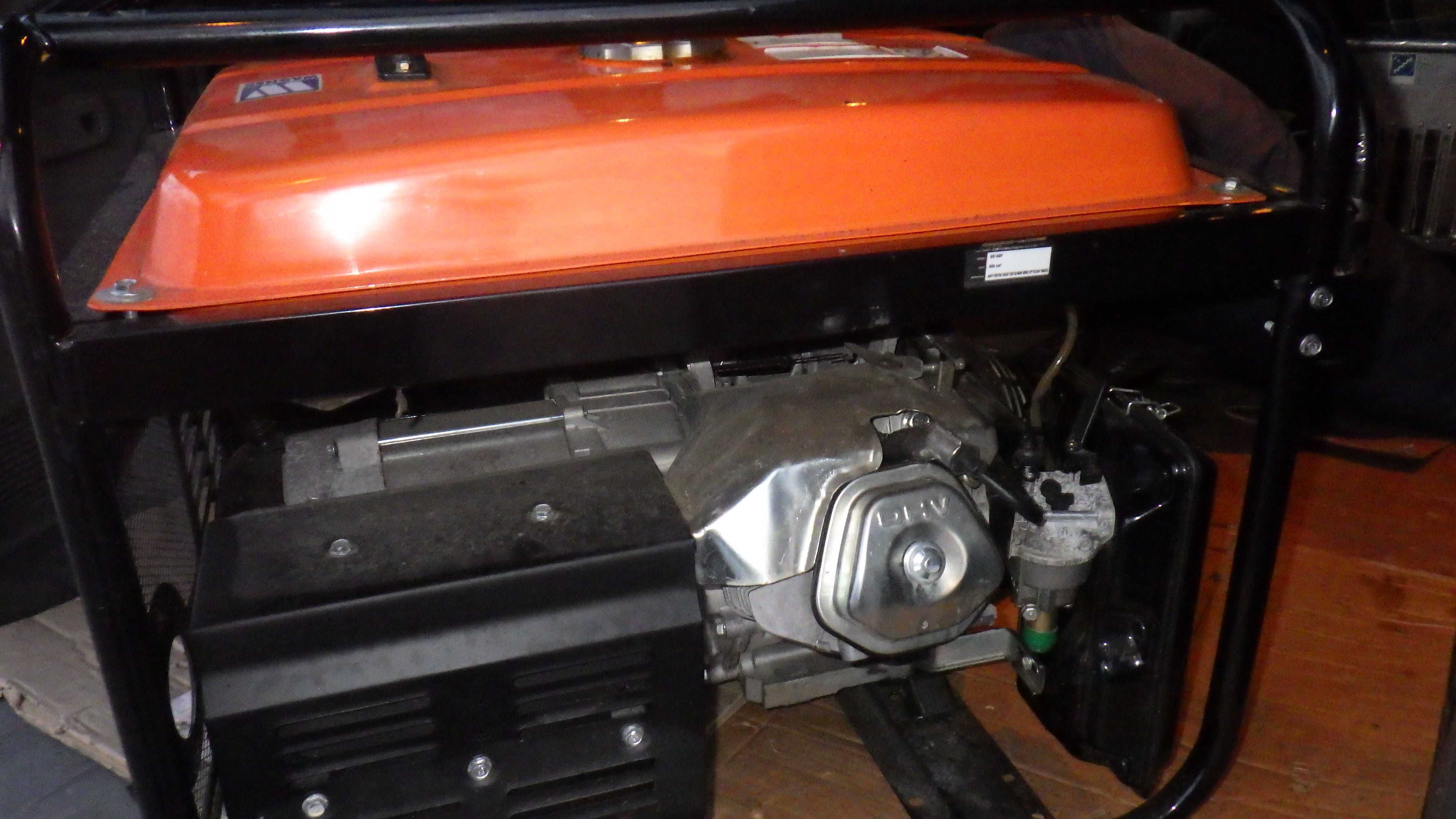 Agregat   Prądotwórczy , Generator  Prądu Duzy Model 5.5 Kva 3 Fazowy