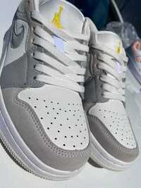 Жіночі кросівки Nike Air Jordan, білі.з натуральної шкіри