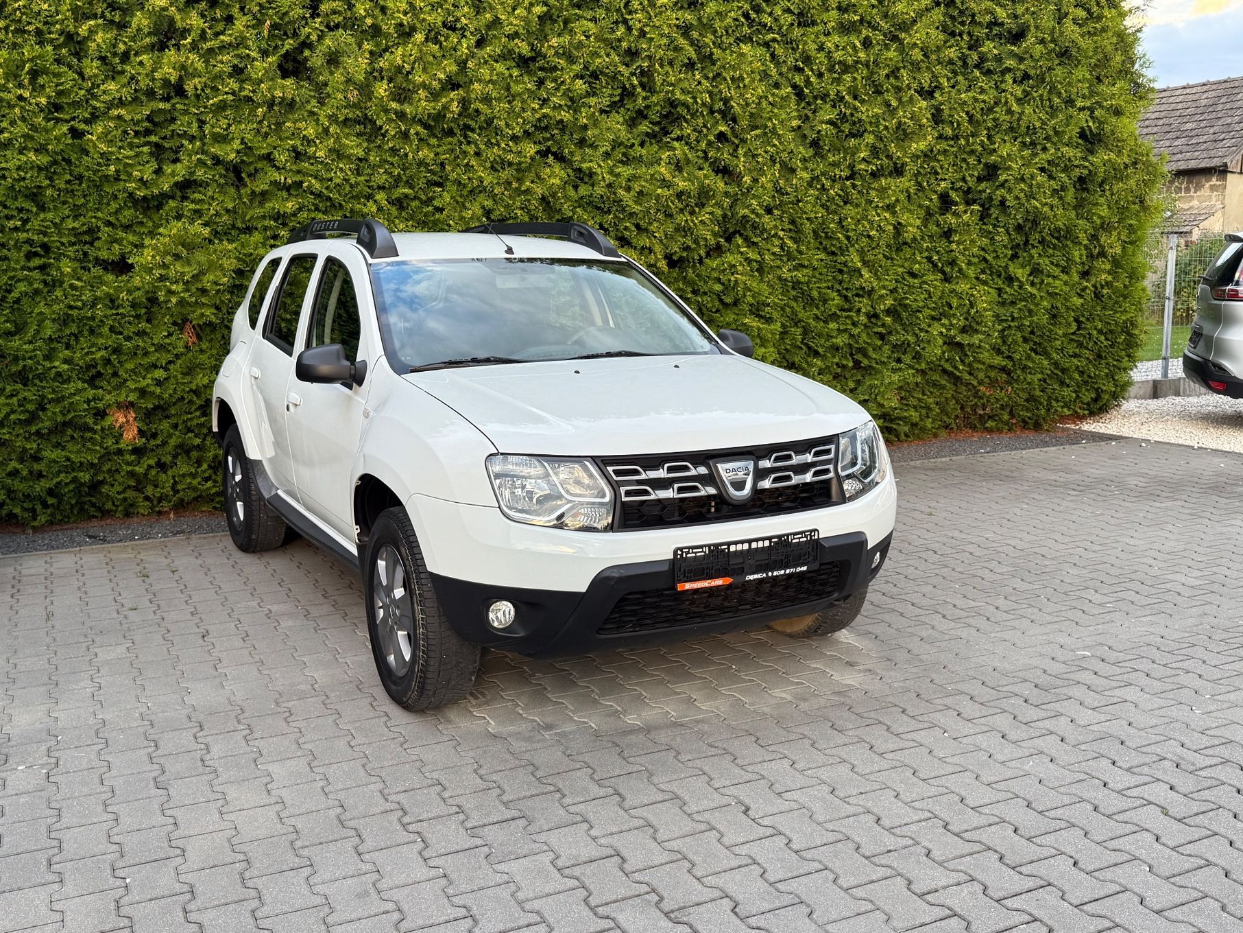 Dacia Duster 1.6 benzyna + LPG LIFT zero korozji Navi Klima