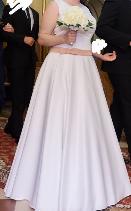 Suknia ślubna litera A