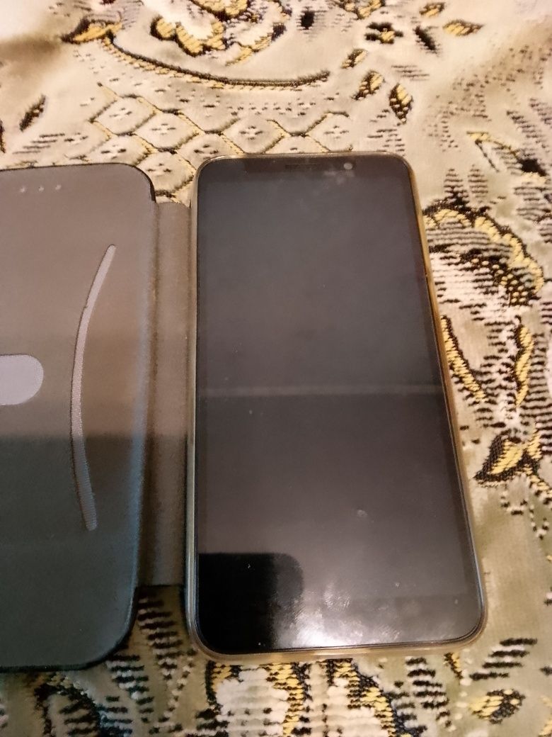 Смартфон Хуавей у5