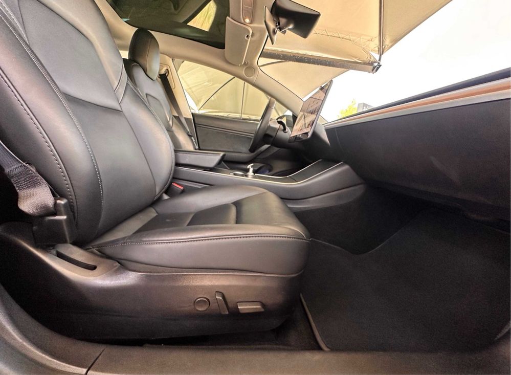Tesla model 3 Performance 2020 poucos KMs