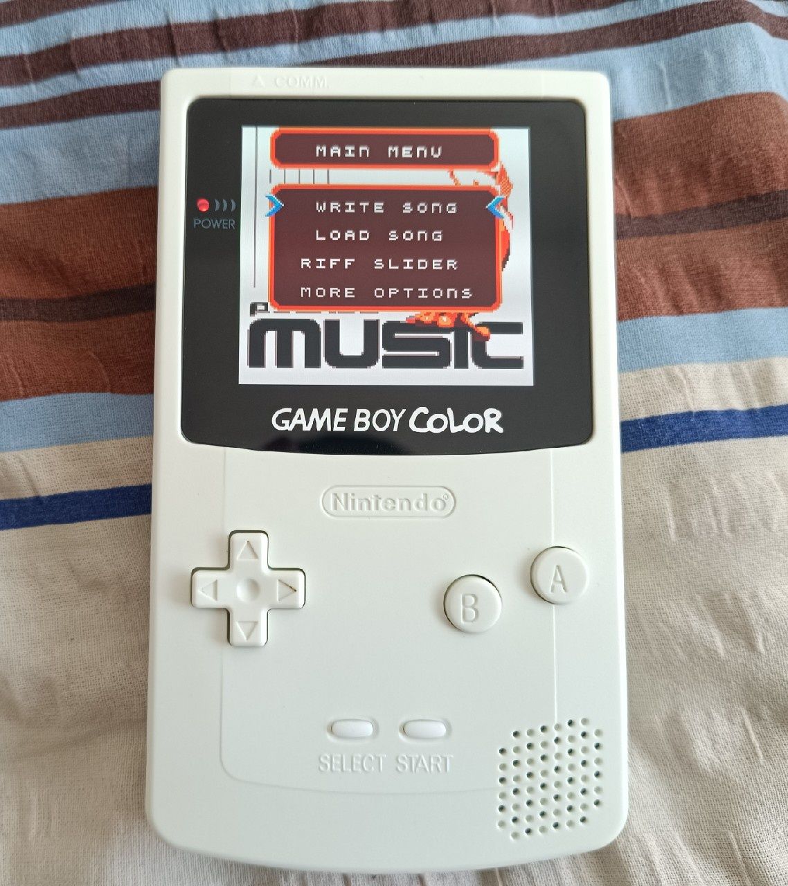 Nintendo GameBoy Color z ekranem OLED i nagrywarką