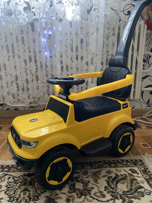 Десткая машина, каталка !