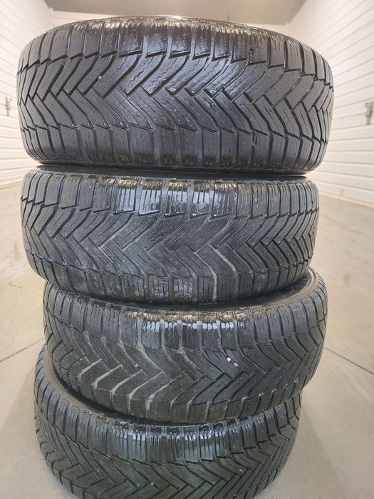Продам шини зимові