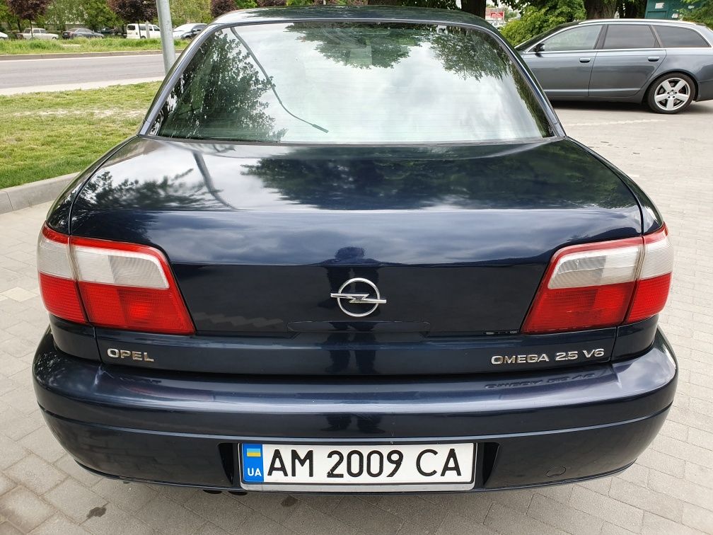 Opel Omega C 2.5 Газ