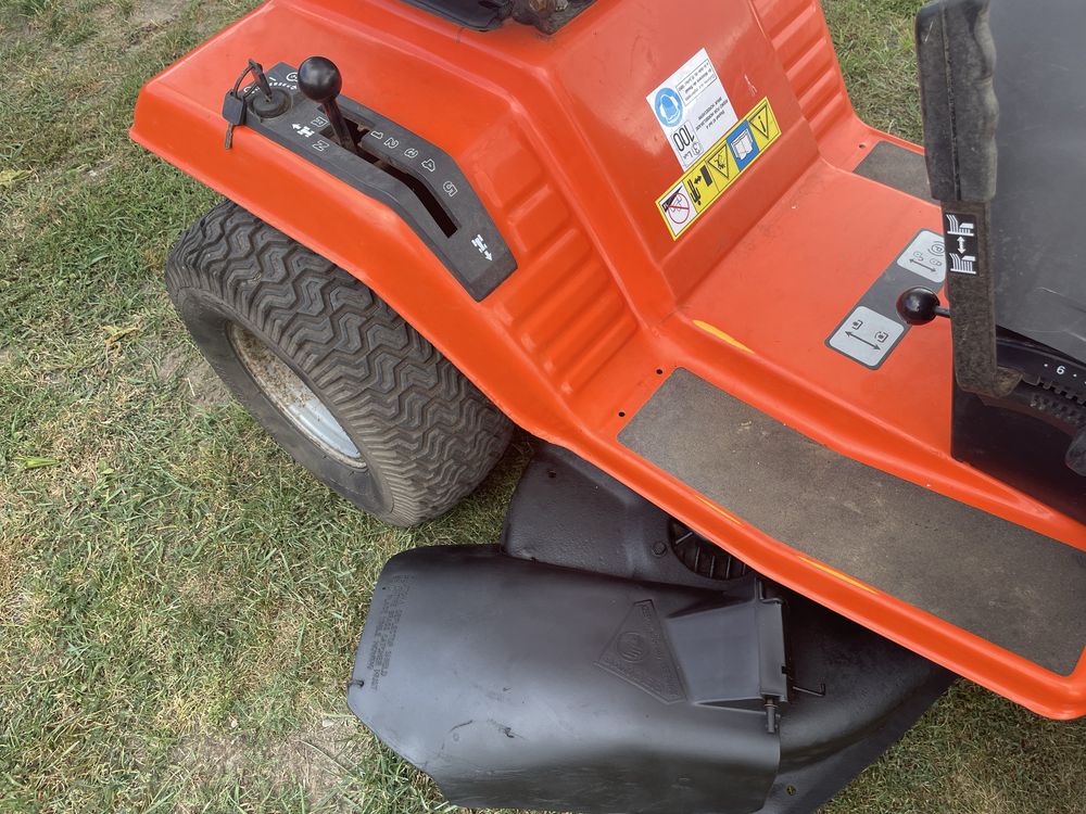 Traktorek ciągniczek Husqvarna LT125, Briggs Stratton 12,5 HP Hak