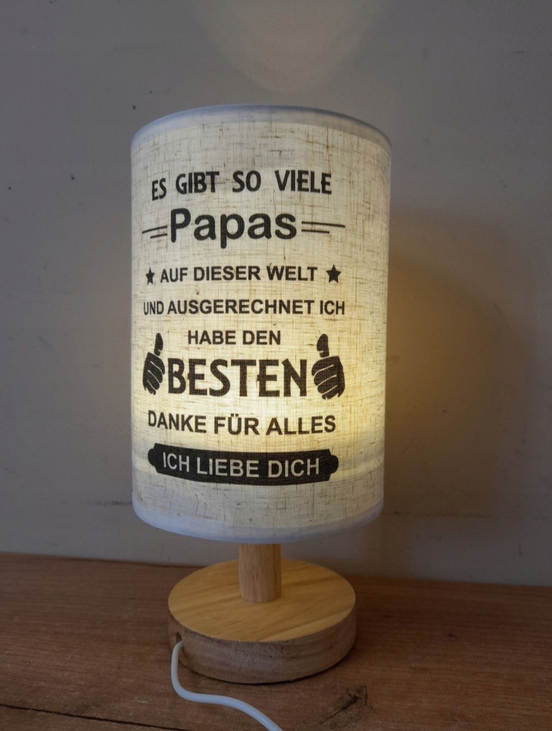 Lampa stołowa do biura