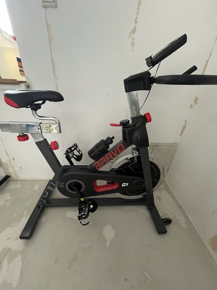 Rower spiningowy Indoor Cycling HS-045IC Bravo, 18kg