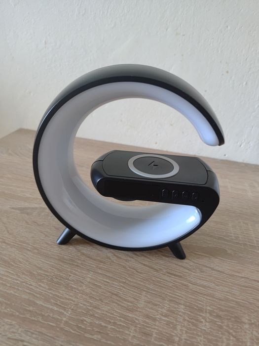 Zegar z budzikiem bluetooth z funkcją bezprzewodowego ładowania, głośn