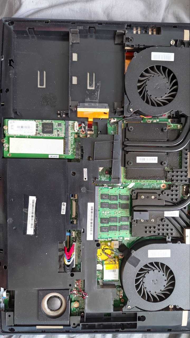 Laptop MSI GT72 6QE Dominator 32Gb