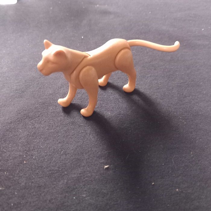 Playmobil leoa castanha