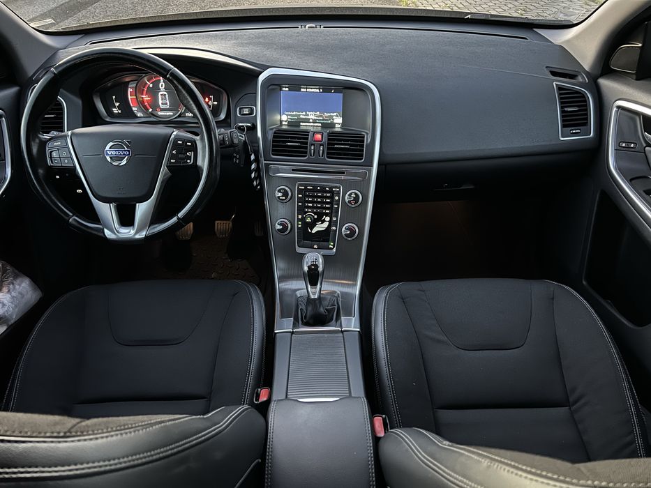 Volvo XC60 D4 2015 Nacional 176.000km
