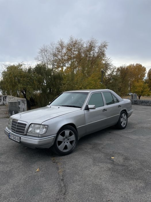 Mercedes w124 e220